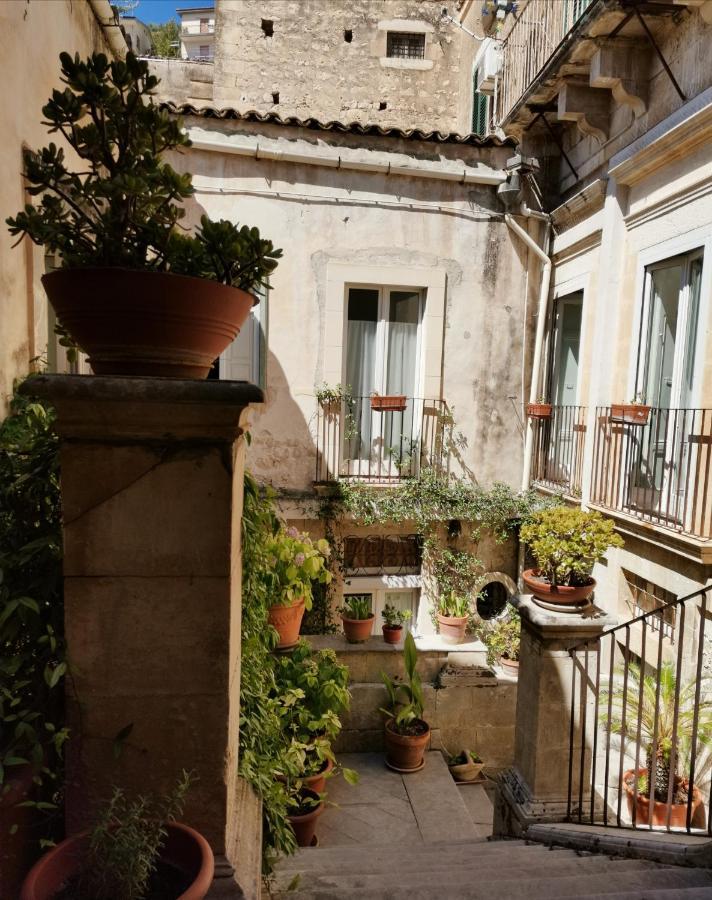 موديكا Palazzo Il Cavaliere B&B De Charme المظهر الخارجي الصورة