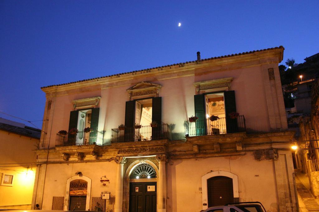 موديكا Palazzo Il Cavaliere B&B De Charme المظهر الخارجي الصورة