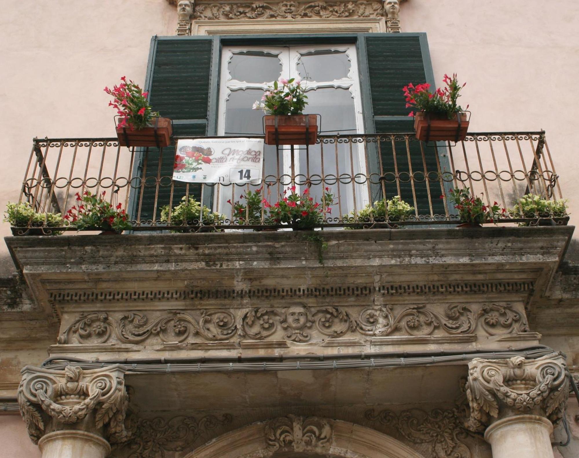 موديكا Palazzo Il Cavaliere B&B De Charme المظهر الخارجي الصورة
