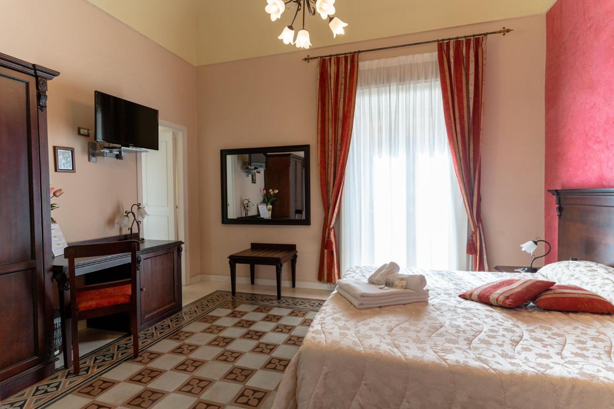 موديكا Palazzo Il Cavaliere B&B De Charme الغرفة الصورة