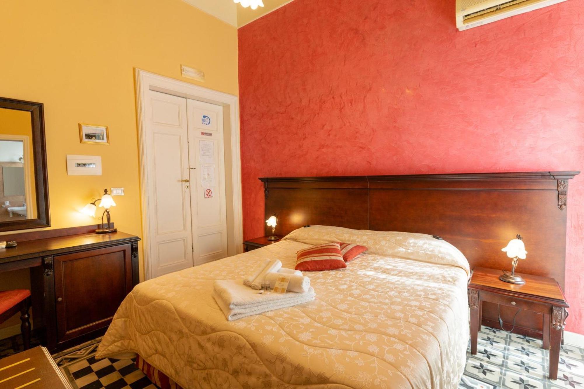 موديكا Palazzo Il Cavaliere B&B De Charme الغرفة الصورة