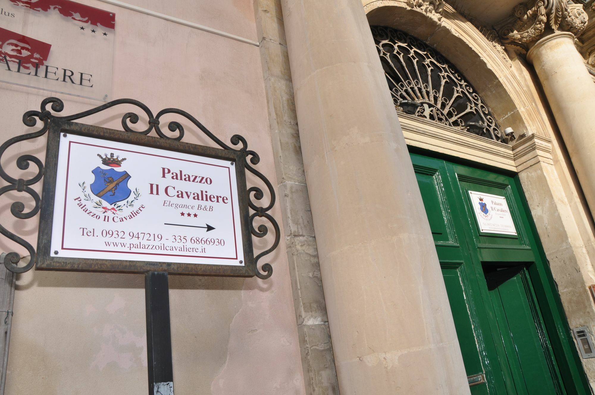 موديكا Palazzo Il Cavaliere B&B De Charme المظهر الخارجي الصورة