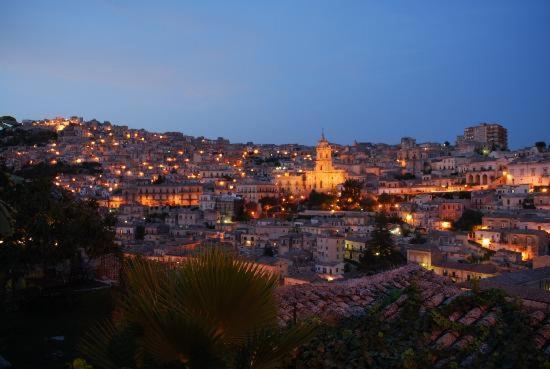 موديكا Palazzo Il Cavaliere B&B De Charme المظهر الخارجي الصورة